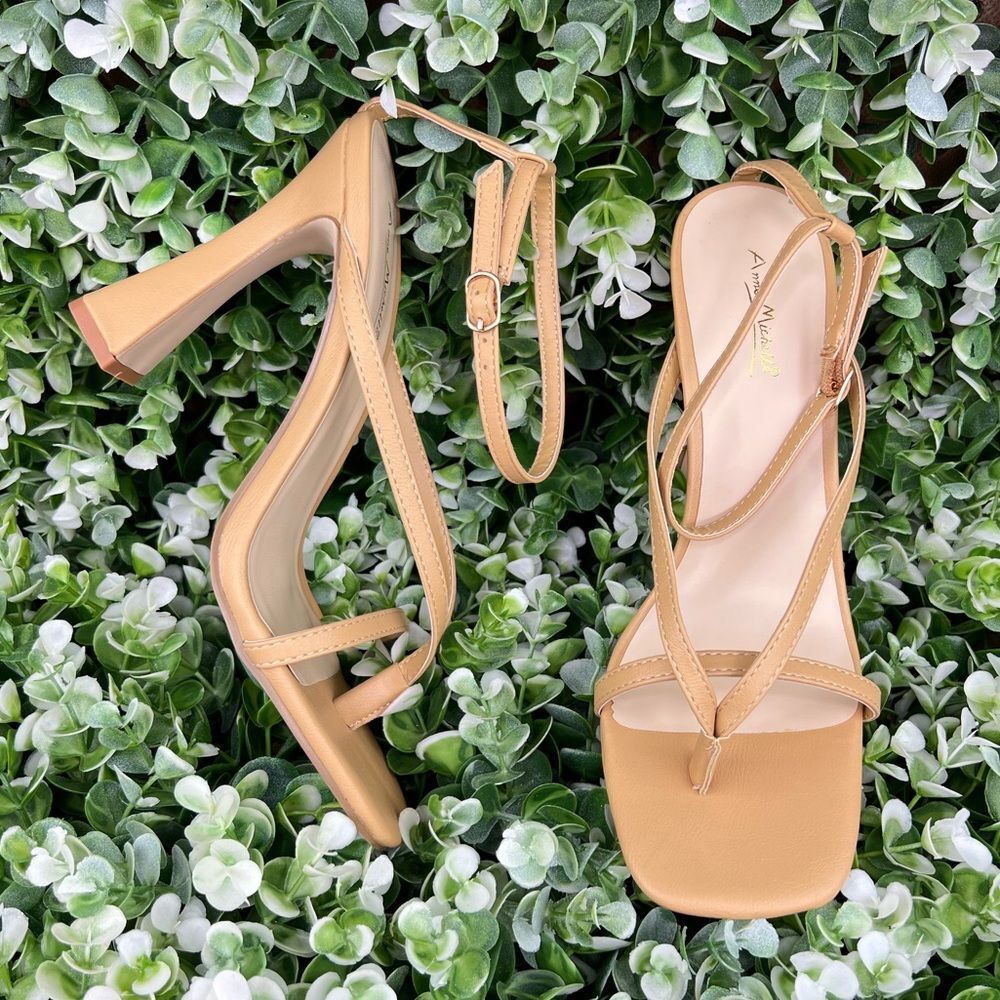 Anne Michelle Ankle Strap Heel Sandals 8.5 NEW